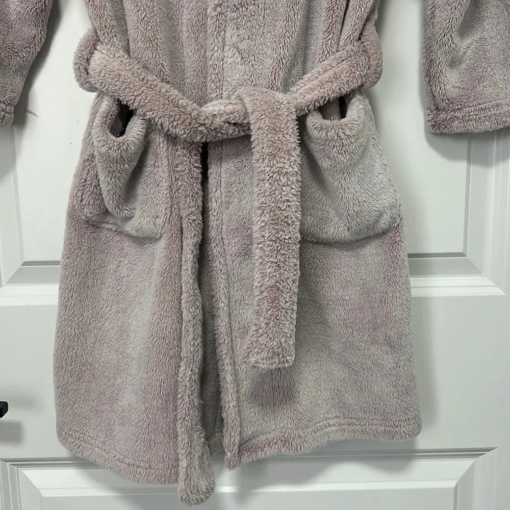 Baby&Child Restoration Hardware Girls violet bathrobe size 6-7 yrs